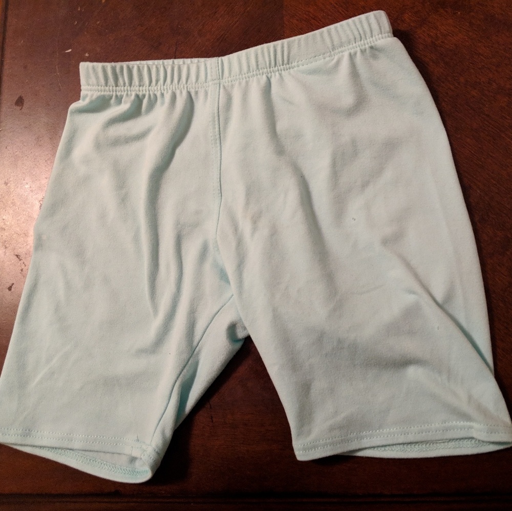 Mint kick shorts